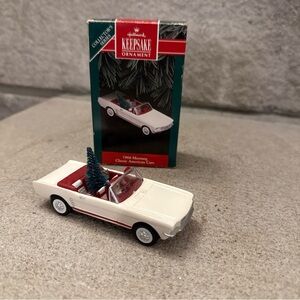 Hallmark Keepsake Green and Red Ornament